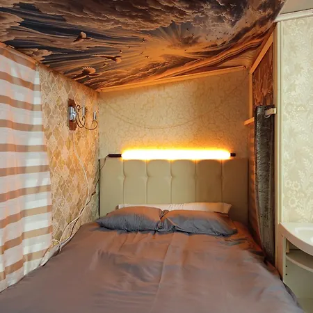 Ofiss 24 民宿 里加