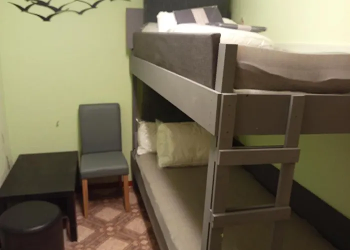 Rum i privatbostad Ofiss 24 *